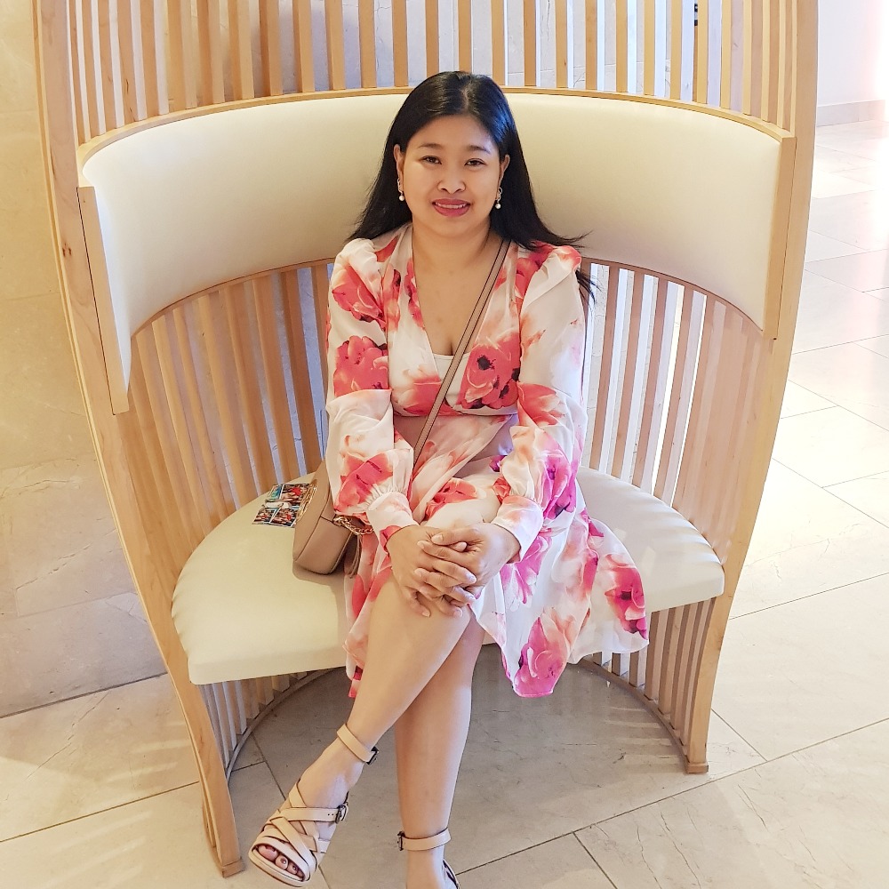 Meet your Posher, Cecile